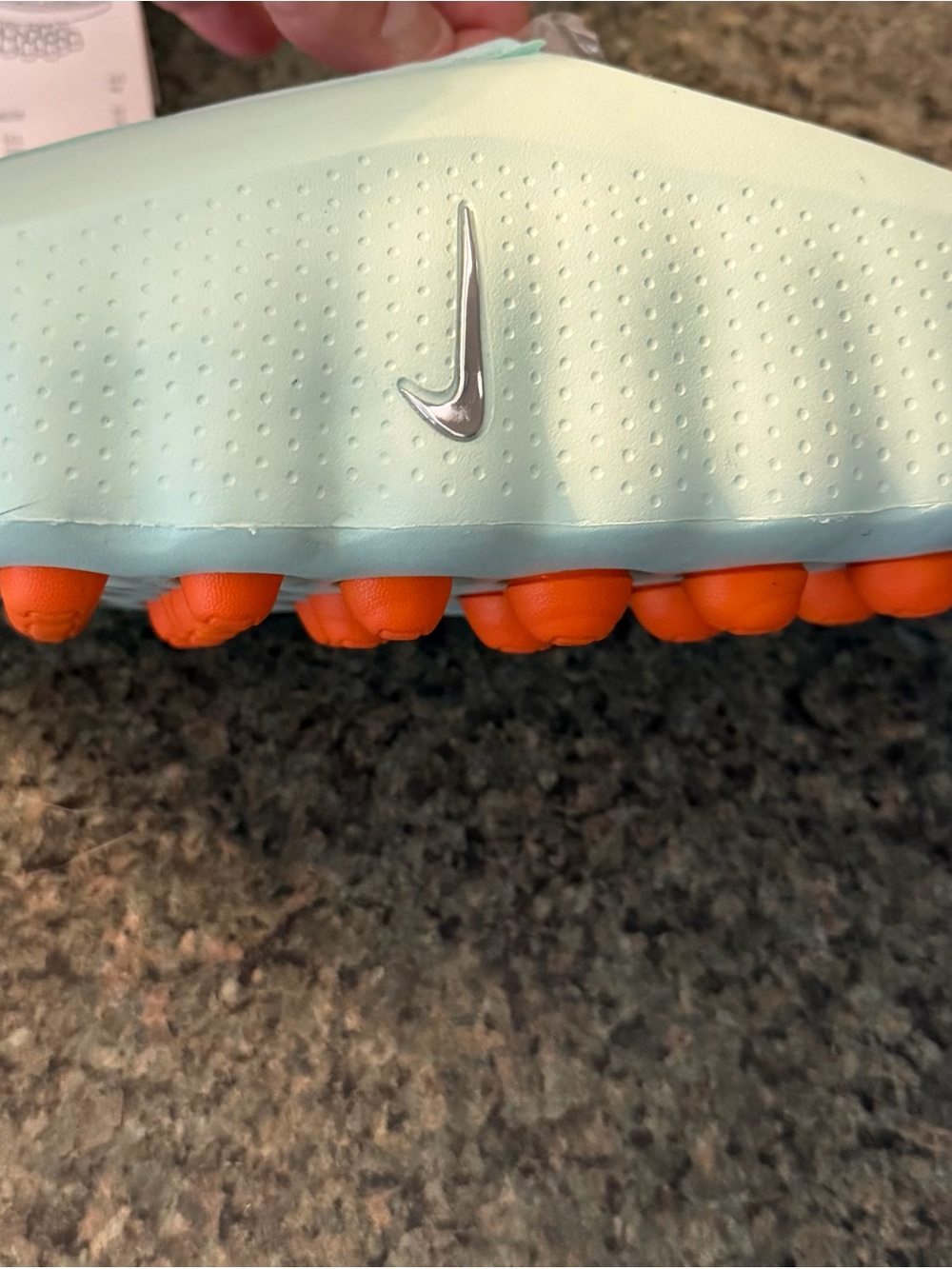 Nike Mind Slides in Barely Green - Picture 5 of 16